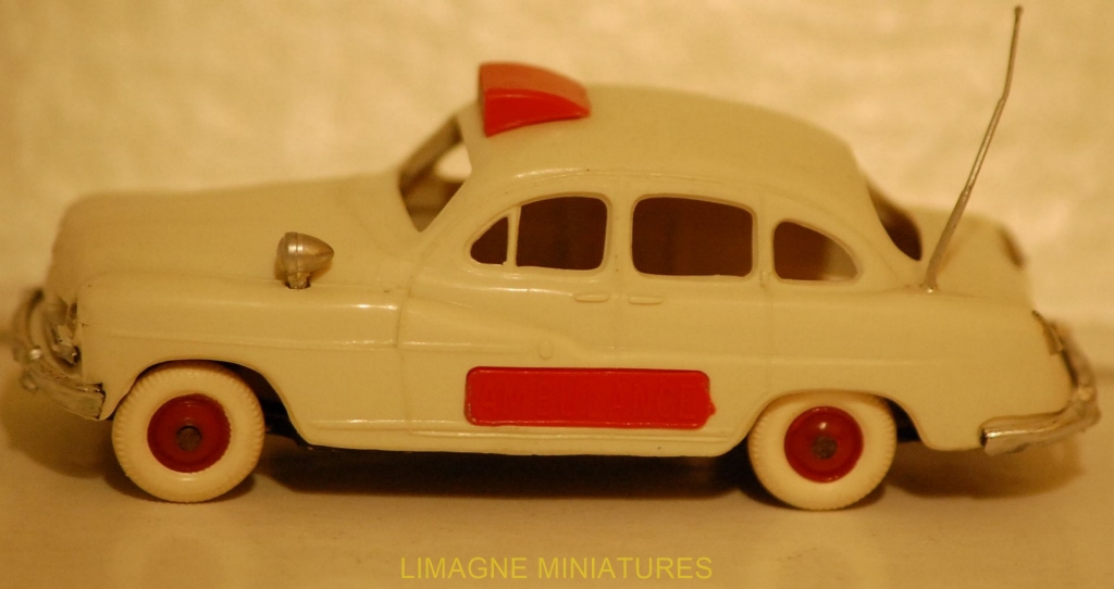 Modèle réduit 1/43 NOREV Ambulance Ford Vedette 54